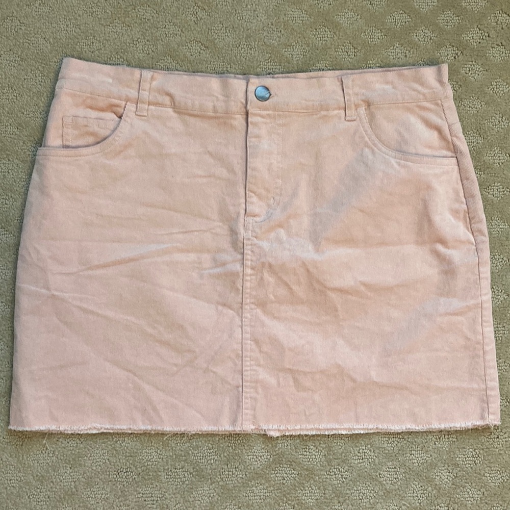 Rue 21 L Blush pink corduroy skirt. L